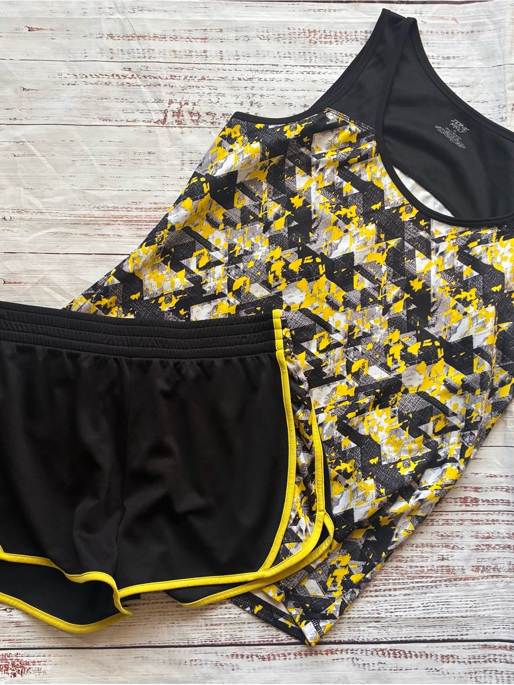 Zone Pro Black & Yellow Geo Print Athletic Tank Black Shorts Gym Set Size XL